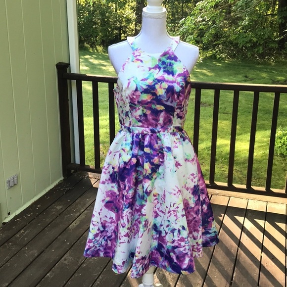 Parker Dresses & Skirts - NWT! Parker size 8, white multi halter dress